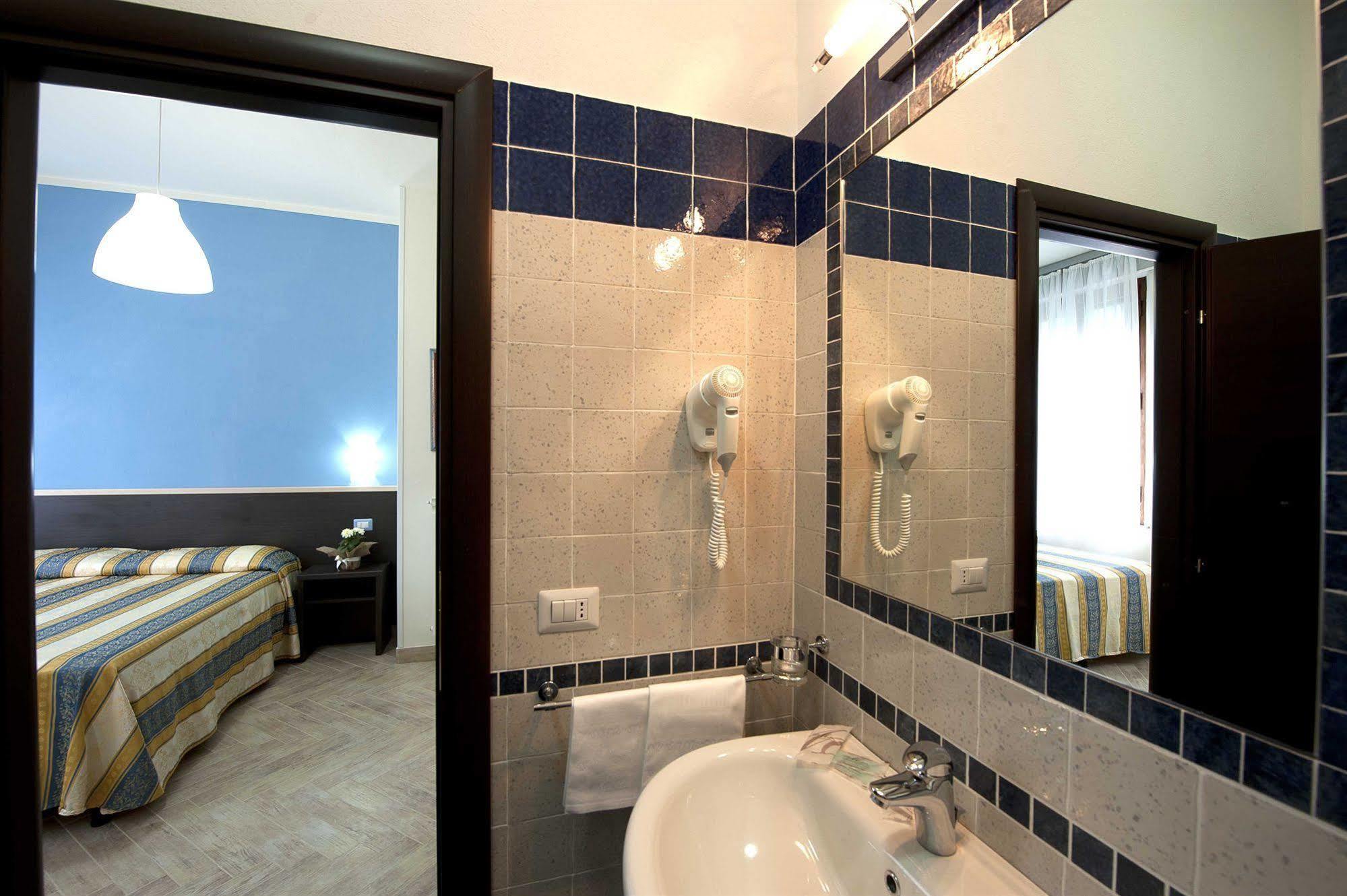 Hotel Moderno سيينا المظهر الخارجي الصورة
